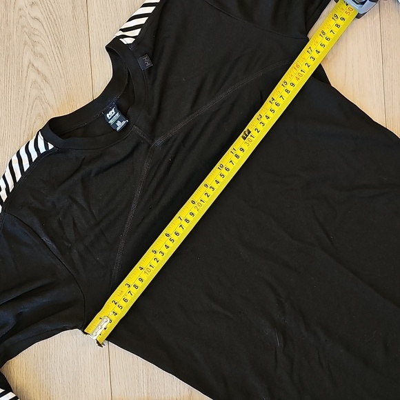 Helly Hansen Women's LIFA Crew Base Layer Long Sleeve, Large - Picture 8 of 11